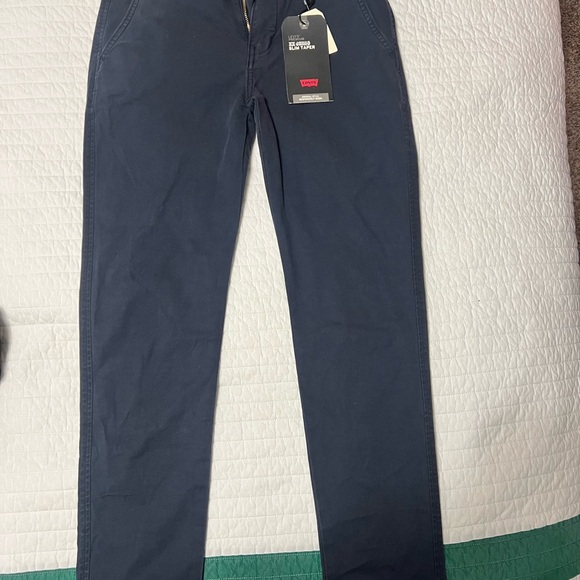 Levi's Men's Dark Blue Chinos - Picture 1 of 3